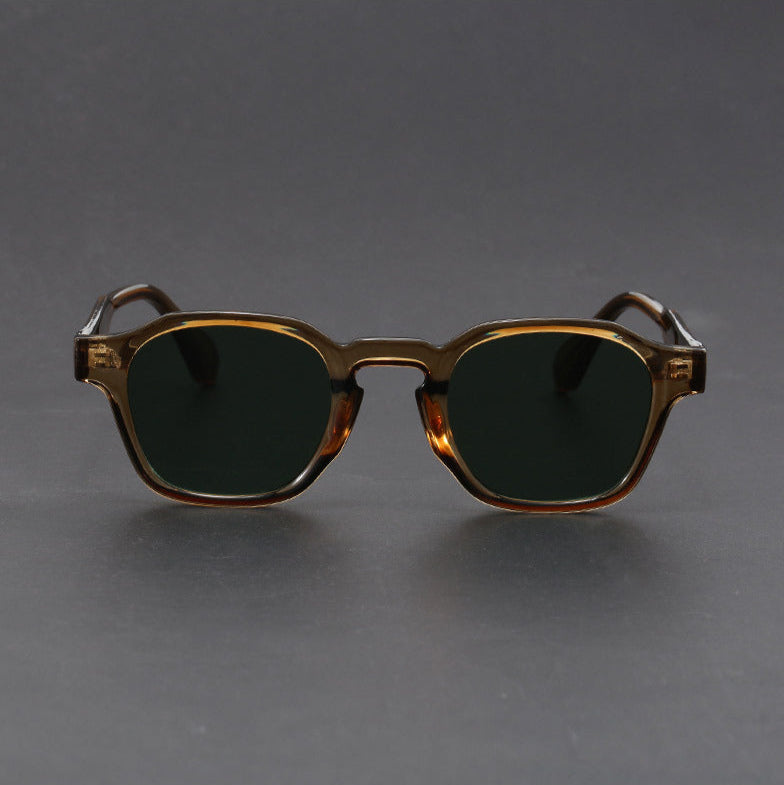 Elliot  Shades