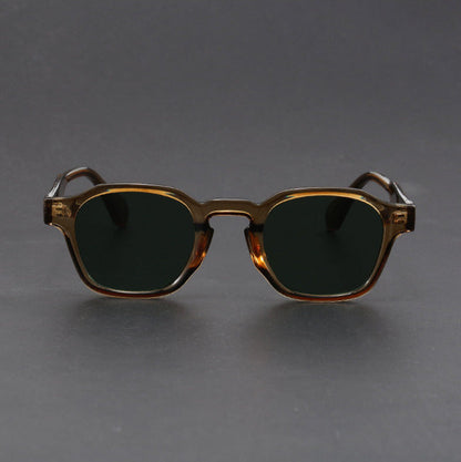 Elliot  Shades