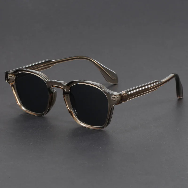 Elliot  Shades