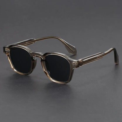 Elliot  Shades