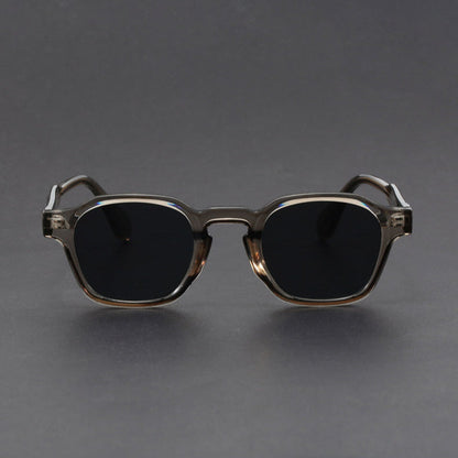 Elliot  Shades