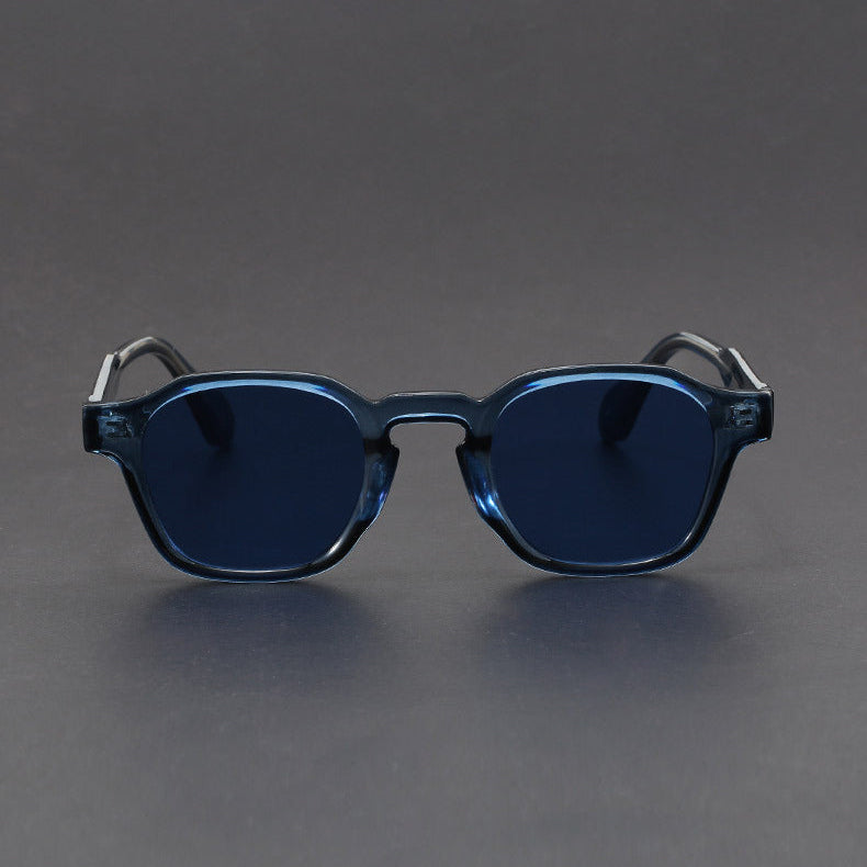 Elliot  Shades